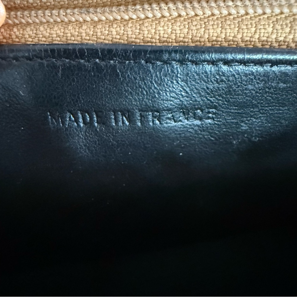 CHANEL Caviar WOC (Wallet on Chain) – 24K Gold Hardware | Versatile Black - Picture 15 of 17